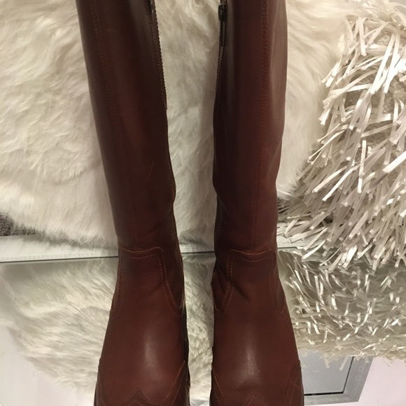 Timberland & Earth-keepers Boots - Picture 3 of 10